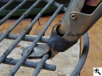 Grid lifter in the correct position